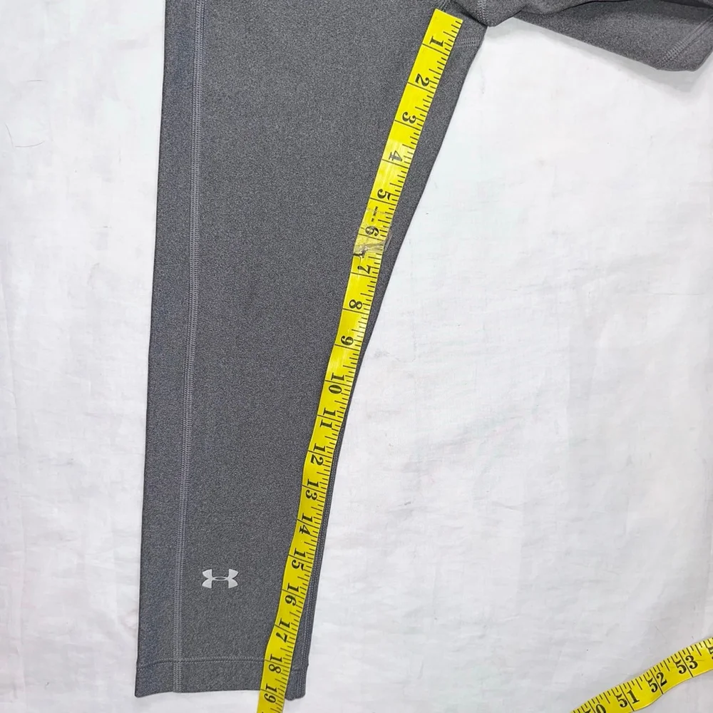 NWT Women’s Small Under Armour Cropped Compression Heatgear Athletic Leggings - Picture 7 of 8
